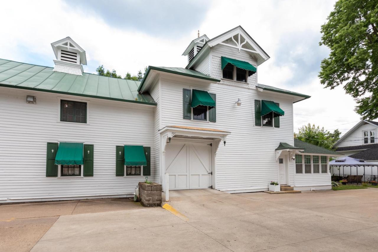 Carriage House Bed & Breakfast Winona Εξωτερικό φωτογραφία
