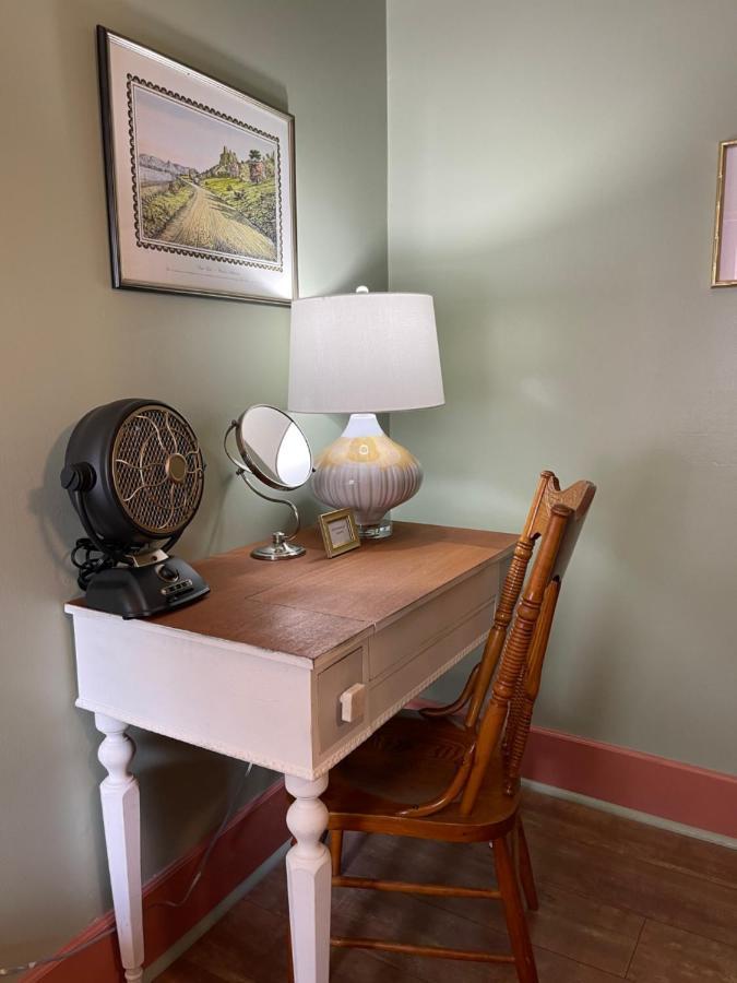 Carriage House Bed & Breakfast Winona Εξωτερικό φωτογραφία