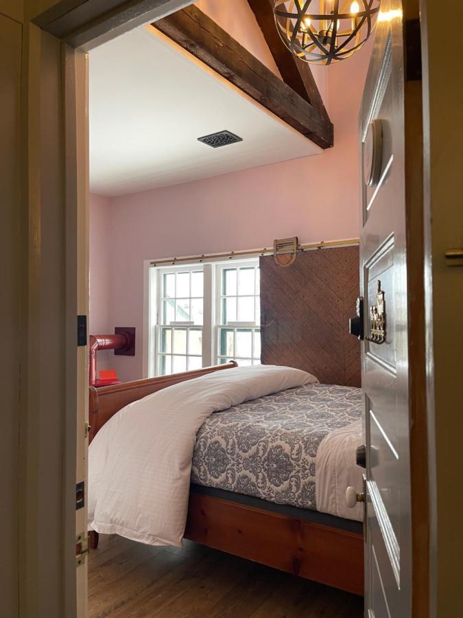 Carriage House Bed & Breakfast Winona Εξωτερικό φωτογραφία