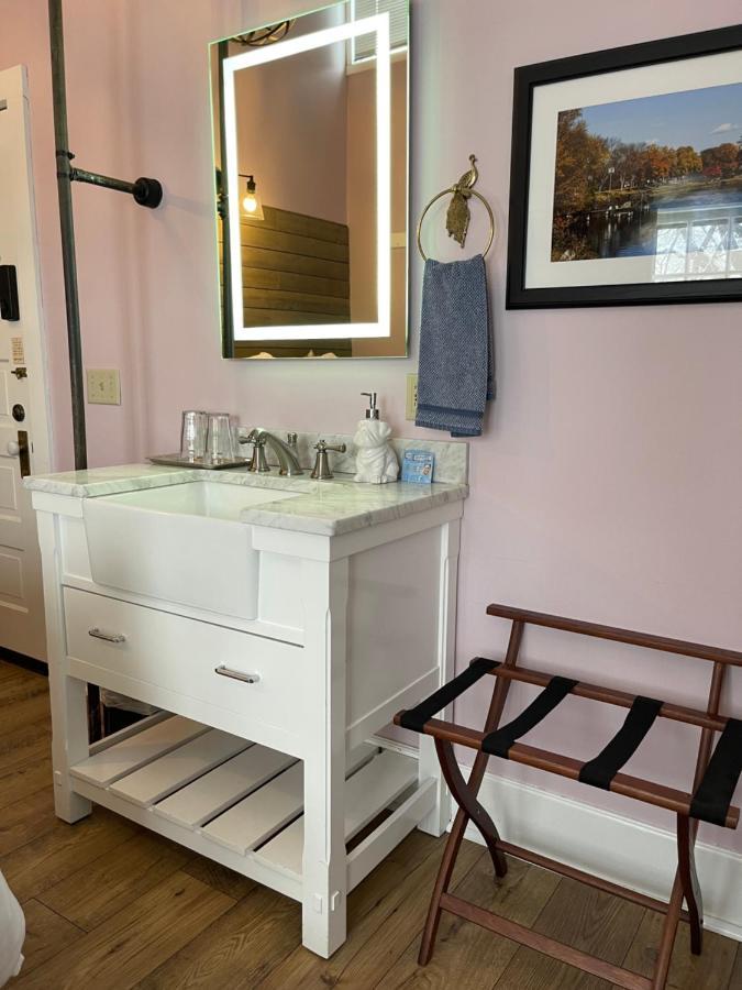Carriage House Bed & Breakfast Winona Εξωτερικό φωτογραφία