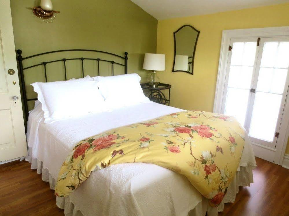 Carriage House Bed & Breakfast Winona Εξωτερικό φωτογραφία