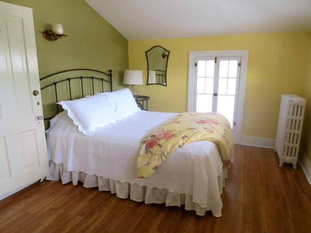 Carriage House Bed & Breakfast Winona Εξωτερικό φωτογραφία
